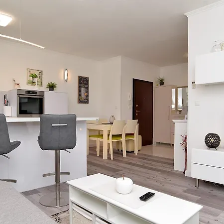 Marica 1941 Apartmán *